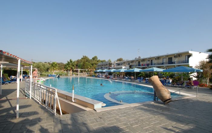 Griechenland Peloponnes Hotel Lintzi Pool